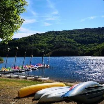 Centre nautique lac de Villefort @ Gite Castagnere