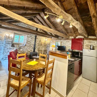Espace repas gite castagnere cevennes