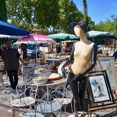 Foire antiquite et brocante de barjac 1