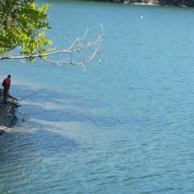 Peche lac de Villefort @ Gite Castagnere