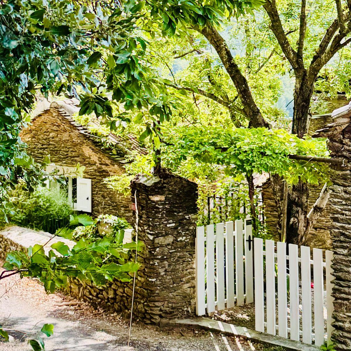 Sejour romantique dans les hautes cevennes gite castagnere