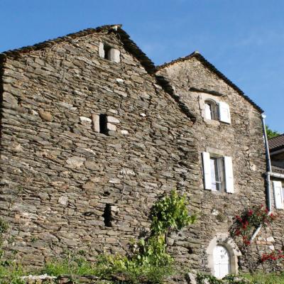 Vue partielle du mas Castagnère en Cévennes